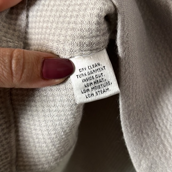 St. John Drape Front Waterfall Jacket - Picture 4 of 5